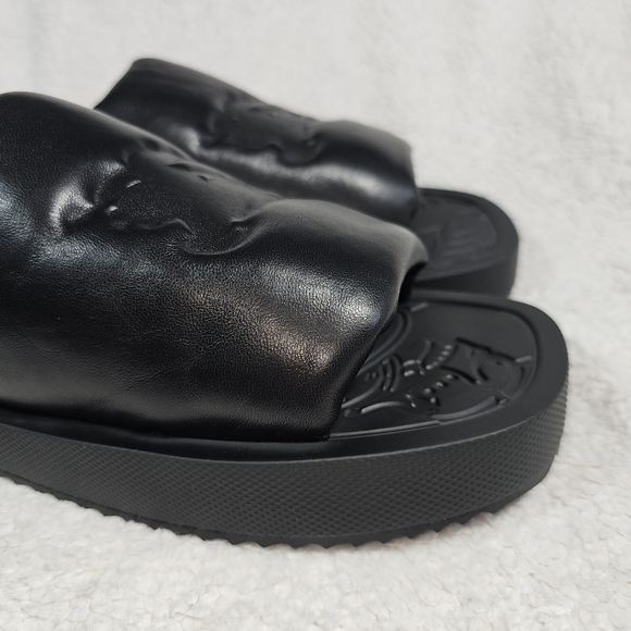Burberry Leather Slab Knight Slides Leather Black Size 39eu 9us - Picture 8 of 15